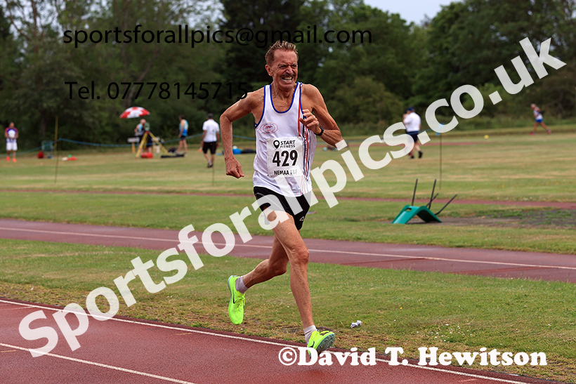 800 metres, 2025 NEMAA Track and Field, Monkton. Photo: David T. Hewitson/Sports for All Pics